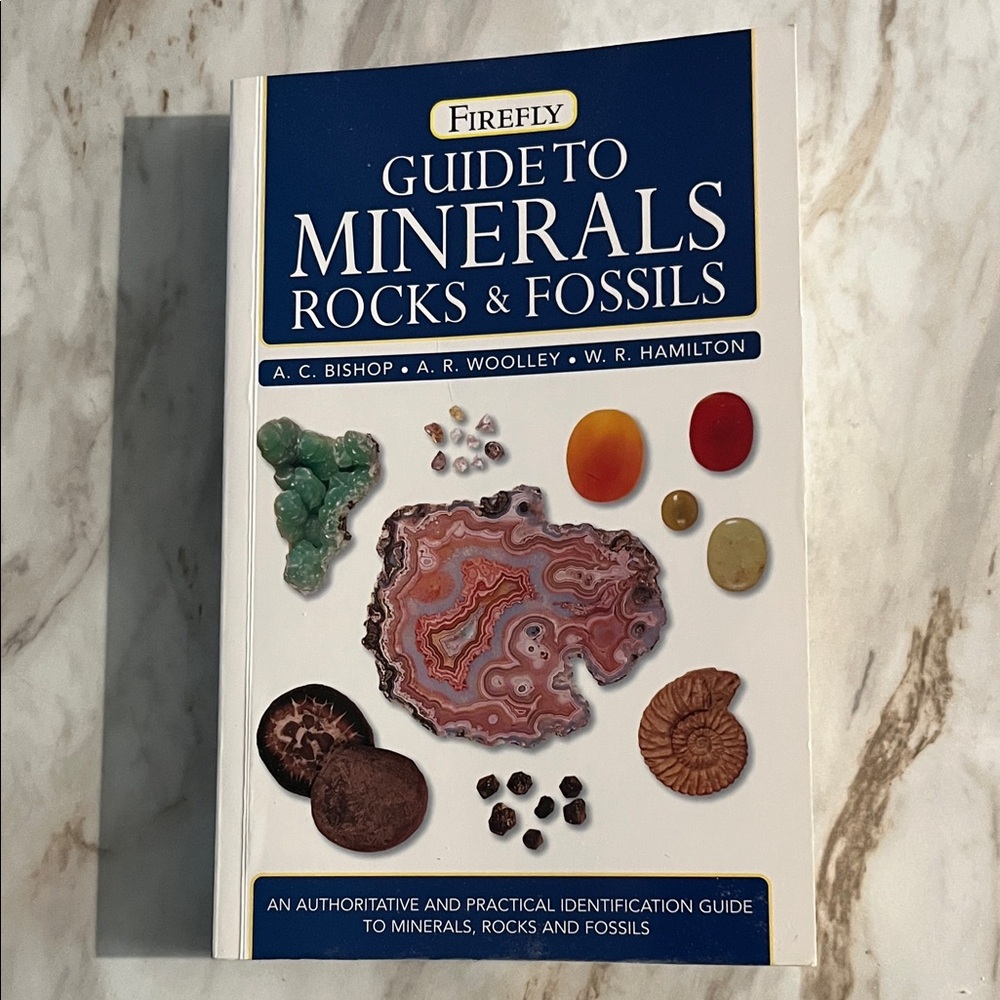Firefly Guide To Minerals Rocks & Fossils - Picture 1 of 5